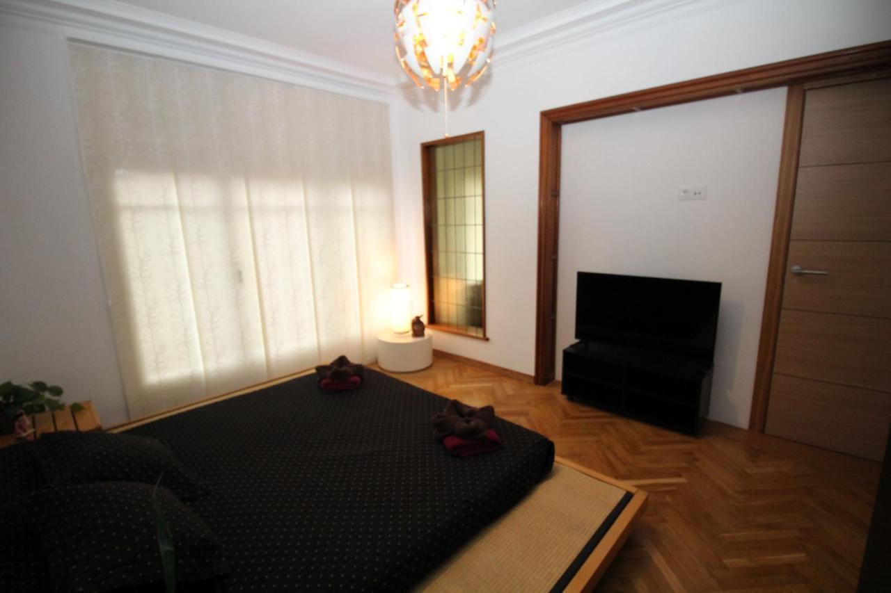 Nuevo Balmes Habitaciones 巴塞罗那 外观 照片